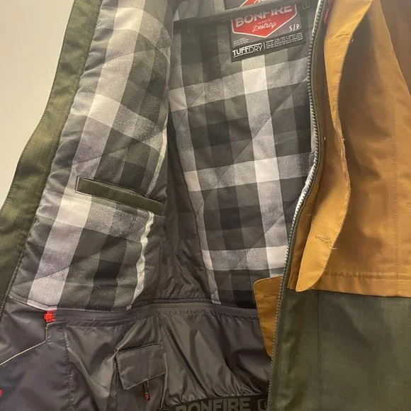 Snowboard Winter Jacket - Picture 4 of 6